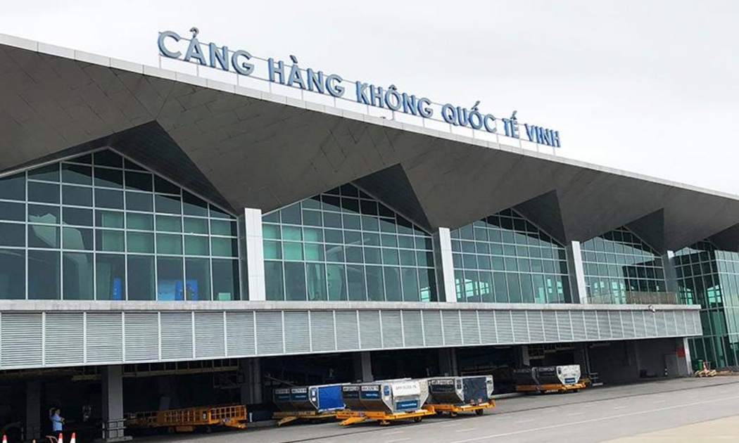 Nhu cầu vận tải hành khách tăng nhanh trong thời gian gần đây đã tạo áp lực lớn đối với hạ tầng Cảng hàng không quốc tế Vinh.