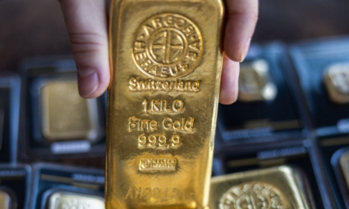 Vàng tiếp tục lao dốc chóng mặt vì đồng USD tăng giá bùng nổ
