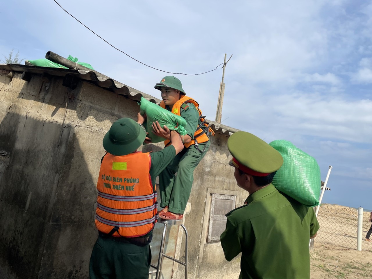 Tỉnh Thừa Thiên Huế đã khẩn trương triển khai các phương án phòng, chống bão