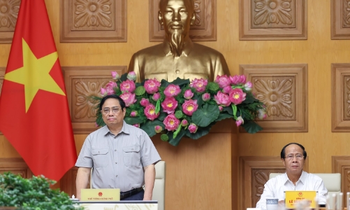 Thủ tướng triệu tập cuộc họp ứng phó khẩn cấp bão số 4