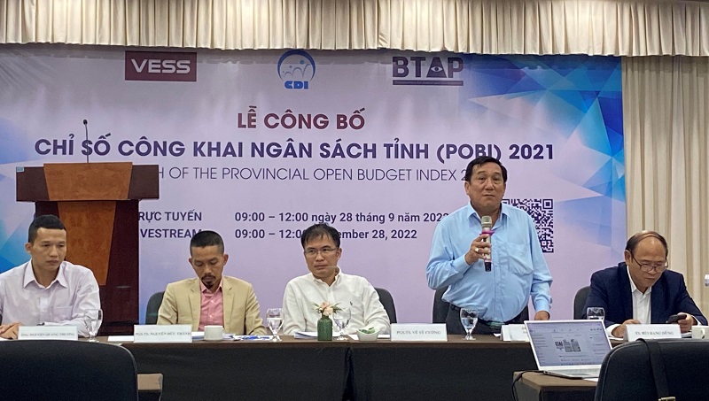 Thảo luận tại lễ công bố.