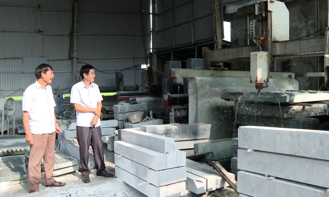Nhiều hộ đã thoát nghèo, làm giàu trên quê hương