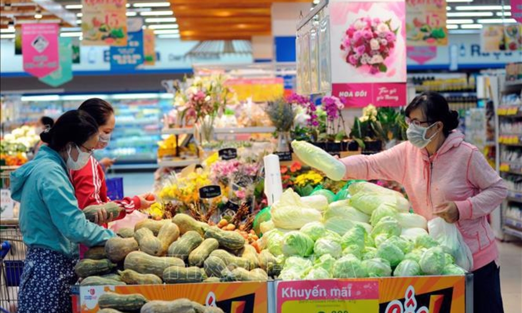 Căn cứ điều kiện, tình hình thực tế tại địa phương để xem xét quyết định việc thực hiện chương trình bình ổn thị trường trên địa bàn.