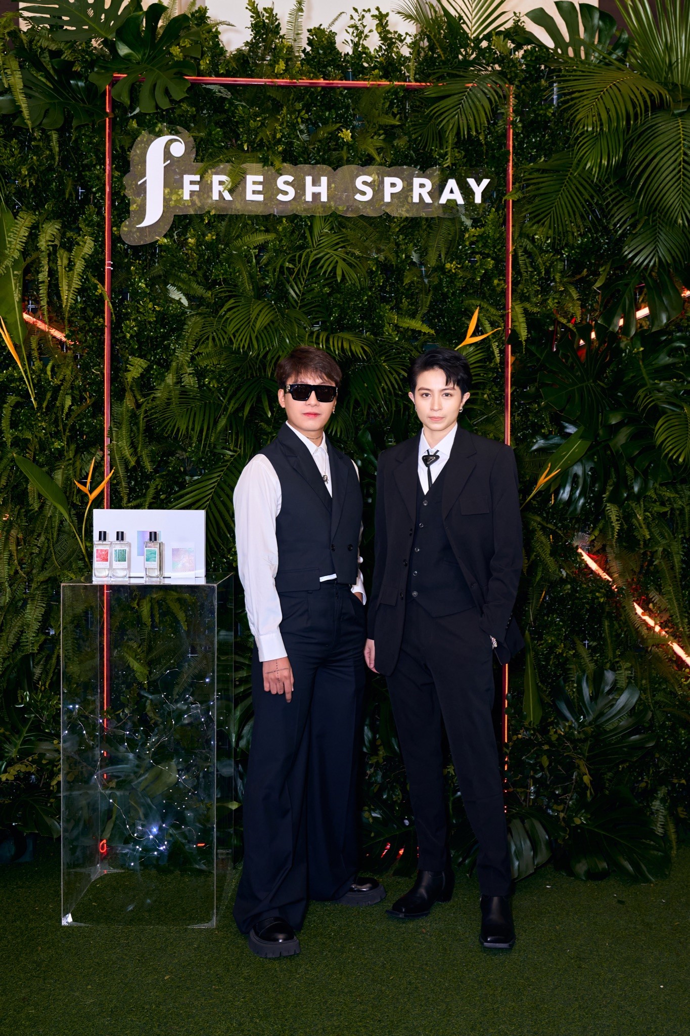 Đại diện F Fresh Spray: Founder Kye Nguyễn và Co-Founder Gil Lê trực tiếp host tại lễ ký kết kinh doanh chiến lược Speed Up