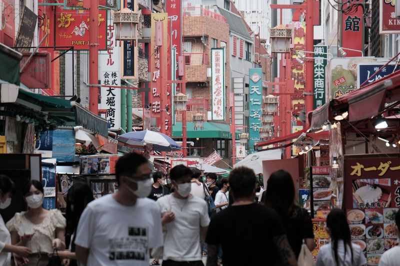 Tuần trước, lần đầu ti&ecirc;n sau 24 năm, Nhật bản đ&atilde; quyết định c&oacute; biện ph&aacute;p can thiệp để ổn định tỷ gi&aacute; đồng Y&ecirc;n so với USD - Ảnh: Reuters