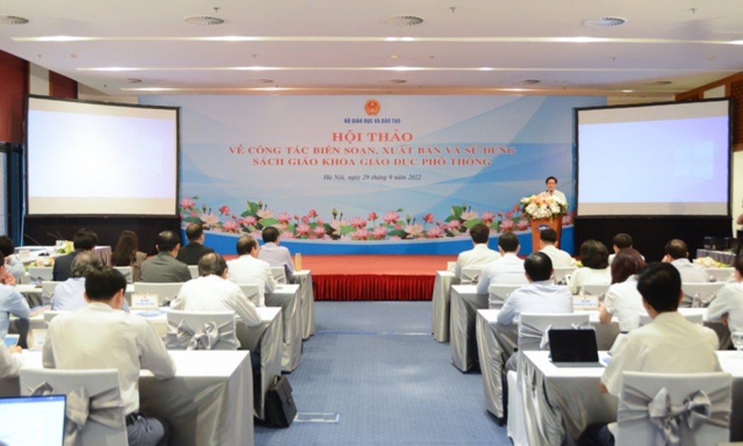 Hội thảo về công tác biên soạn, xuất bản, sử dụng SGK giáo dục phổ thông - Ảnh: VGP/Nhật Nam