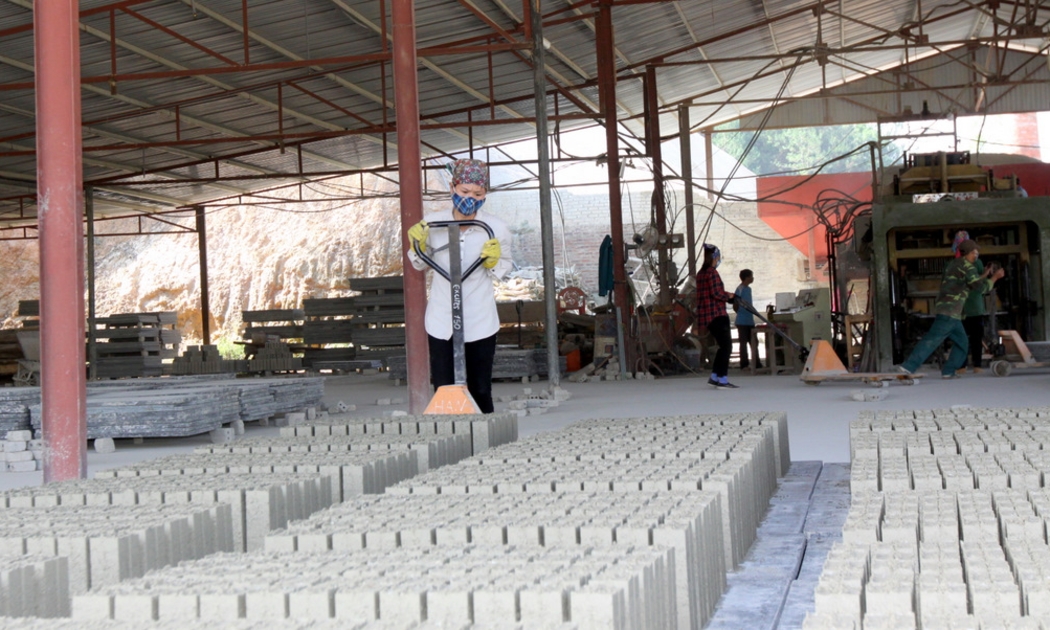 Giá nguyên vật liệu tăng cao đẩy CPI tháng 9 tăng.  