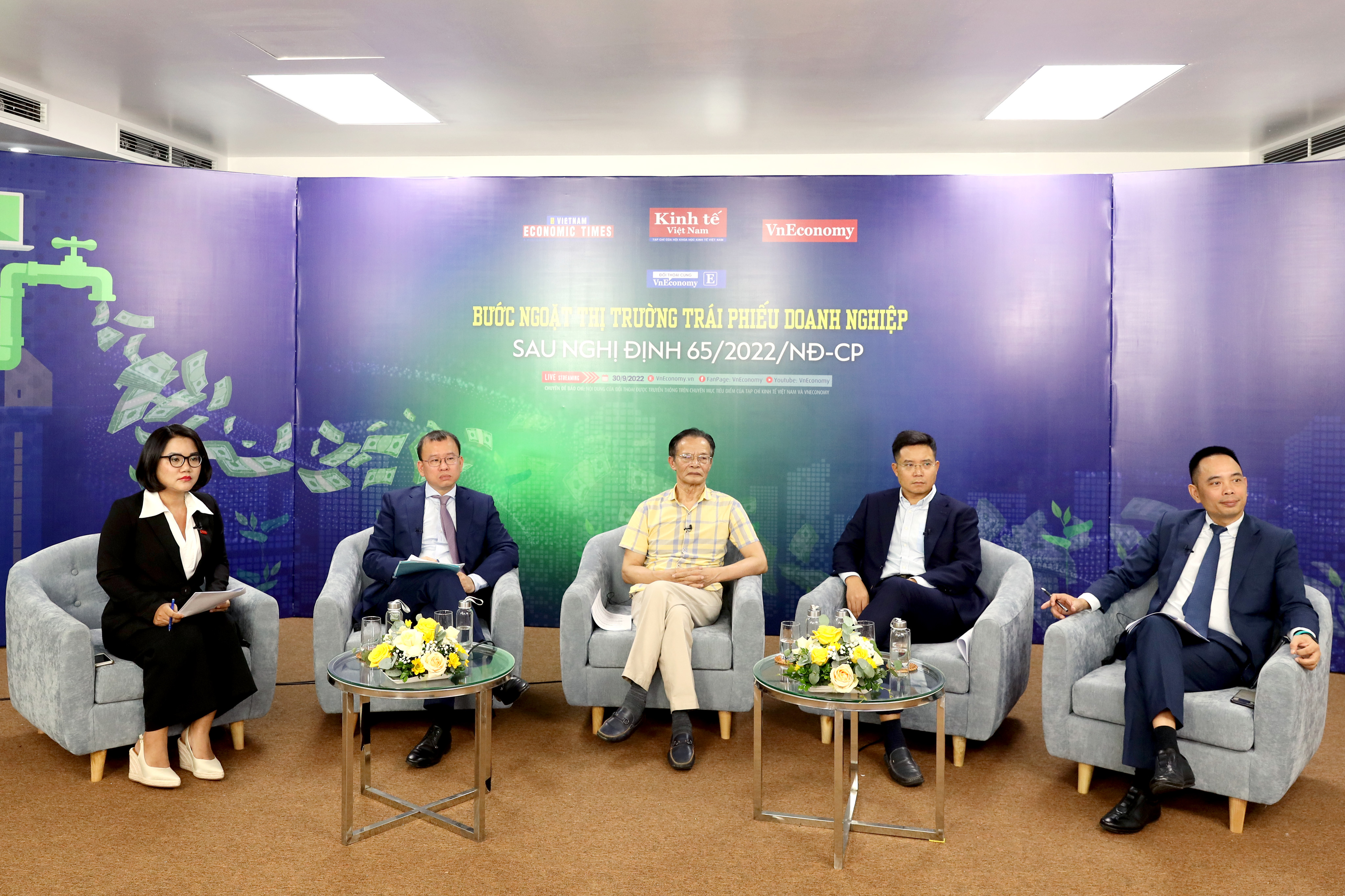 Đối thoại chuyên đề "Bước ngoặt thị trường trái phiếu doanh nghiệp sau Nghị định 65/2022/NĐ-CP" do VnEconomy tổ chức ngày 30/9. Ảnh: Chu Xuân Khoa.