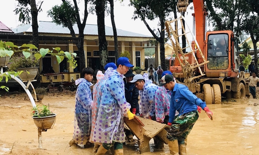 Tập trung khắc phục hậu quả của cơn bão số 4.