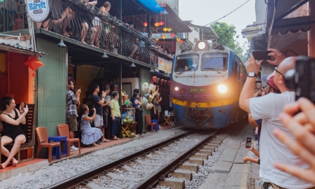 Cục Đường sắt phản hồi ra sao về đề xuất giữ phố cà phê đường tàu tại Hà Nội?