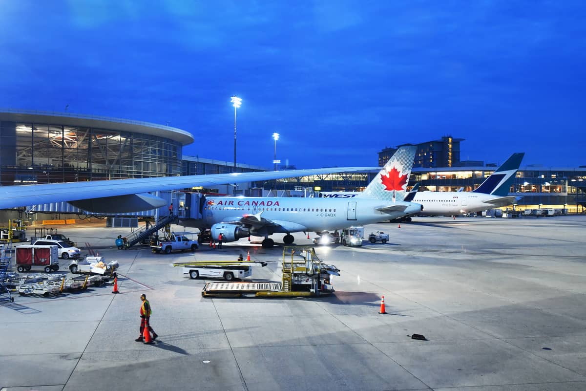 Việc loại bỏ các hạn chế sẽ đẩy nhanh sự phục hồi của ngành hàng không Canada nói riêng và nền kinh tế nói chung. 
