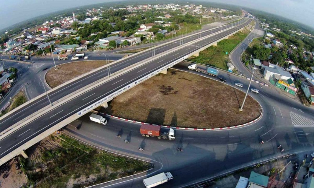 Nút giao Dầu Giây, điểm đầu của dự án cao tốc Dầu Giây - Liên Khương mà tuyến Tân Phú - Bảo Lộc là một hợp phần.