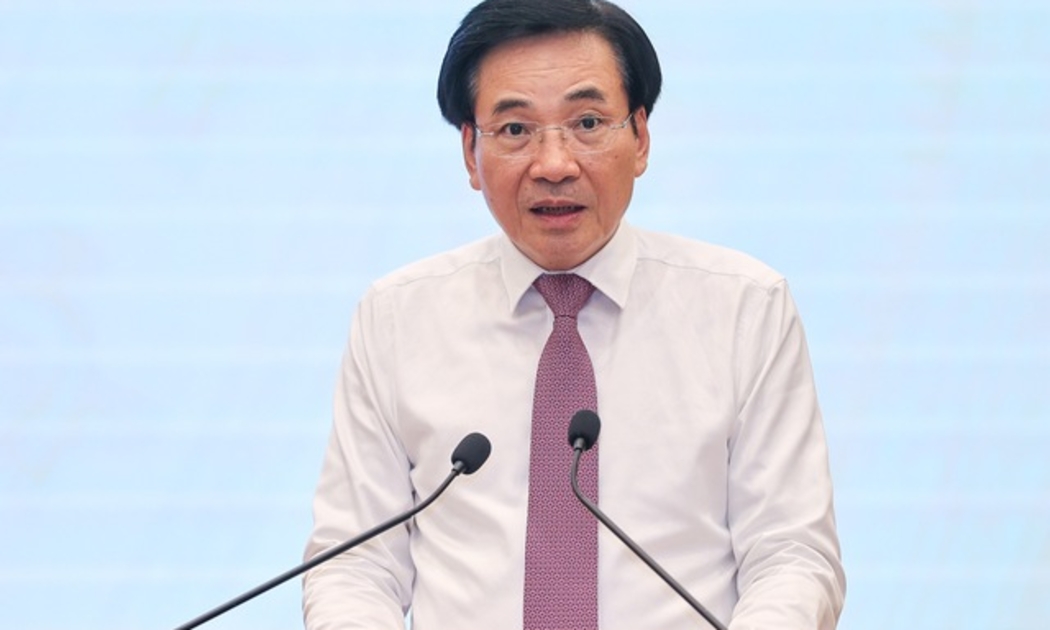 Bộ trưởng, Chủ nhiệm Văn phòng Chính phủ Trần Văn Sơn thông tin tại họp báo. Ảnh - VGP. 