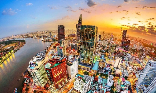 HSBC nâng dự báo tăng trưởng GDP của Việt Nam năm 2022 lên 6,9%