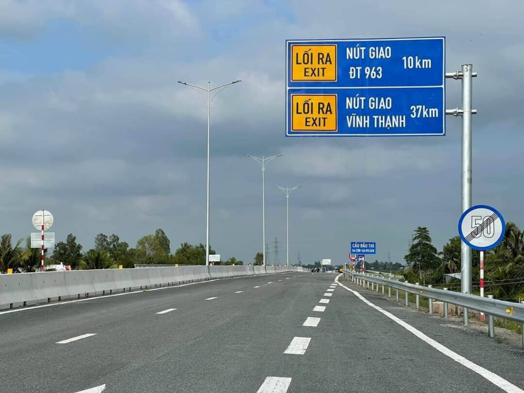 Tuyến Cao Lãnh – Lộ Tẻ là dự án thành phần của tuyến Cao Lãnh - Lộ Tẻ - Rạch Sỏi dài 80 km, với đoạn Lộ Tẻ - Rạch Sỏi đã hoàn thành và đưa vào khai thác từ tháng 01/2021.