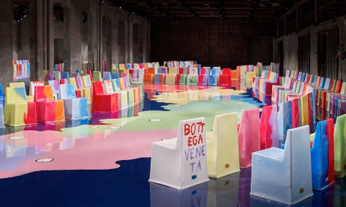 BST Bottega Veneta Xuân - Hè 2023:  thanh lịch hay tiện ích?