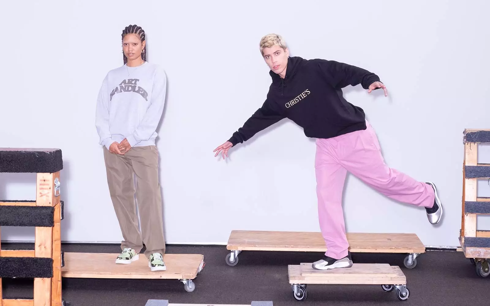 Những h&igrave;nh ảnh quảng b&aacute; cho&nbsp;Department X của&nbsp;Christie&rsquo;s đều nhắm tới những nh&agrave; sưu tầm trẻ tuổi.