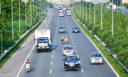 Vì sao hơn 1 vạn phương tiện vận tải bị thu hồi phù hiệu? 