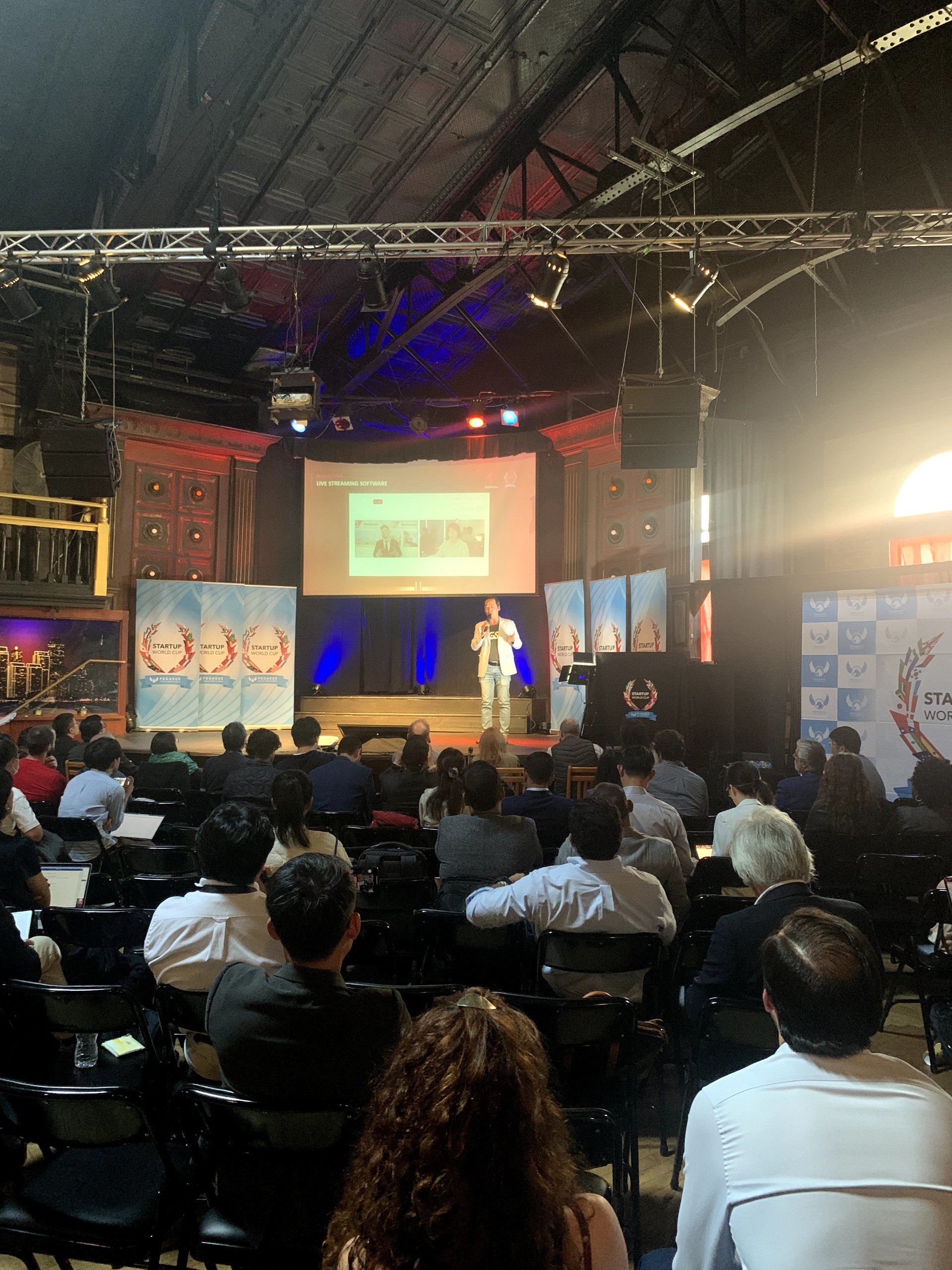 Qu&aacute;n qu&acirc;n TECHFEST Việt Nam 2020, 2021 tham dự Startup World Cup&nbsp;