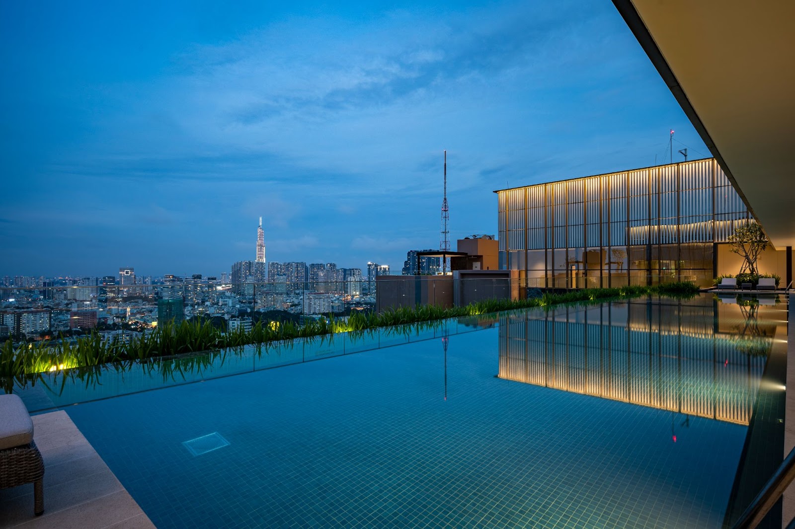 Quỹ đất hạn hẹp khiến nguồn cung bất động sản hạng sang trung tâm Tp.HCM ngày càng đắt đỏ.