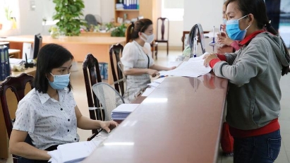 Hanoi attempts to address staff leaving public jobs
