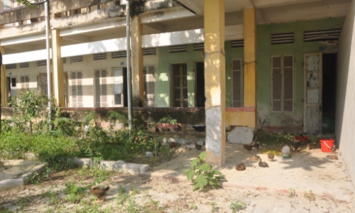 Cận cảnh hàng loạt trụ sở công bỏ hoang tại Thanh Hóa