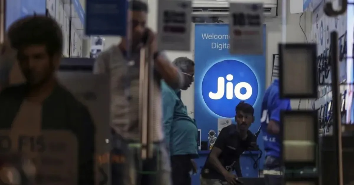 Nhà mạng Reliance Jio của Ấn Độ  đã thử nghiệm dịch vụ 5G tại Delhi, Mumbai, Kolkata và Varanasi từ ngày 5/10 