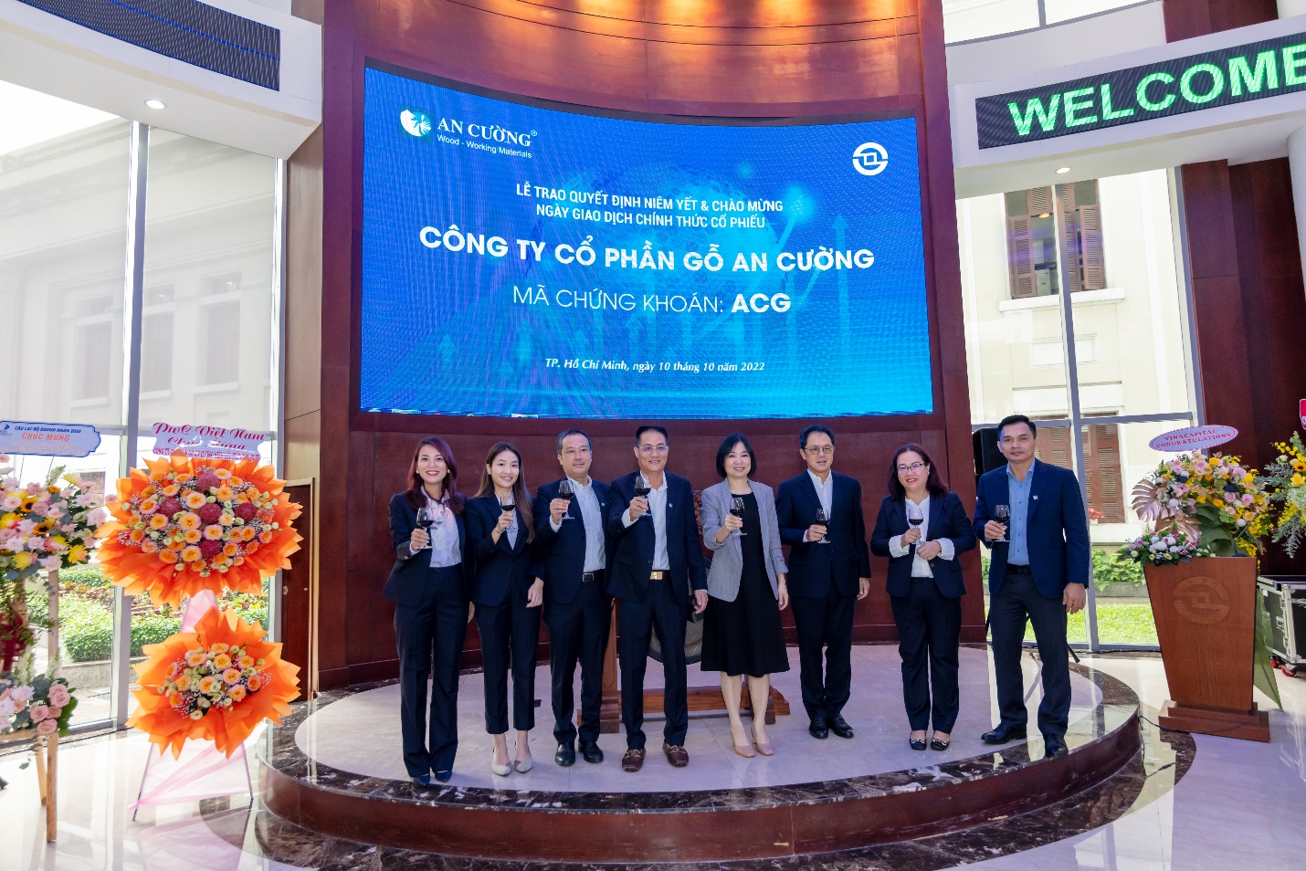 Cổ phiếu ACG chính thức niêm yết trên sàn HOSE từ ngày 10/10/2022.
