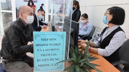 Labor market on correct path to recovery