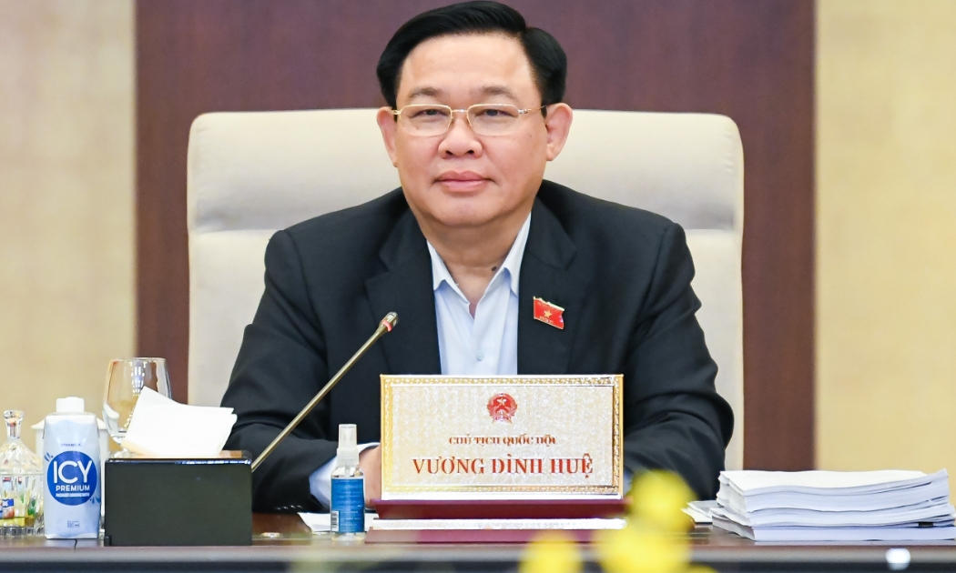 Chủ tịch Quốc hội Vương Đình Huệ chủ trì phiên họp. Ảnh - Quochoi.vn. 