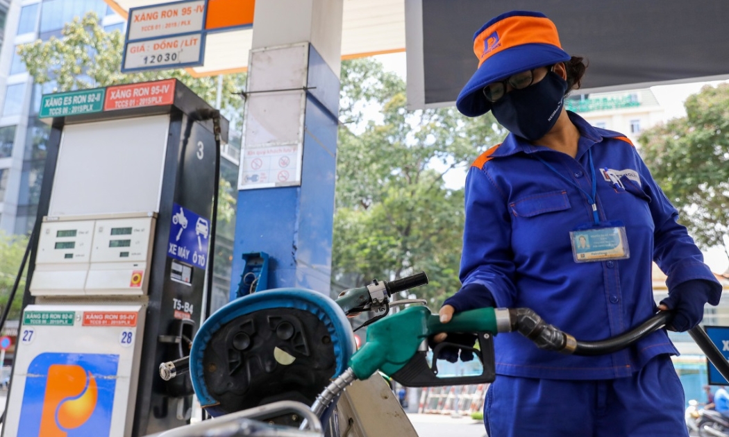 Cục Hải quan TP.HCM: Xăng dầu nhập khẩu trong tháng 9 giảm mạnh, trong đó mặt hàng xăng nhập khẩu giảm trên 50%.