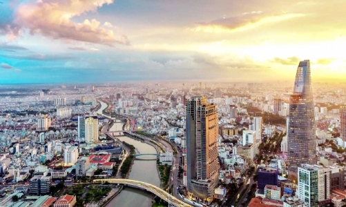 Standard Chartered nâng dự báo tăng trưởng GDP năm 2022 của Việt Nam lên 7,5%