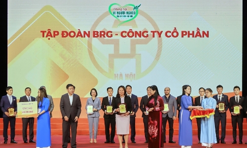 Tập đoàn BRG ủng hộ Quỹ vì người nghèo Hà Nội 500 triệu đồng