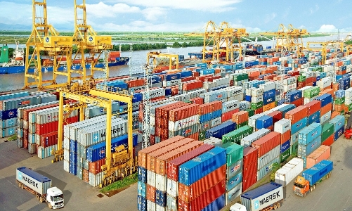 Xuất nhập khẩu đạt trên 557 tỷ USD, khu vực FDI tiếp tục giữ vai trò “nhạc trưởng”