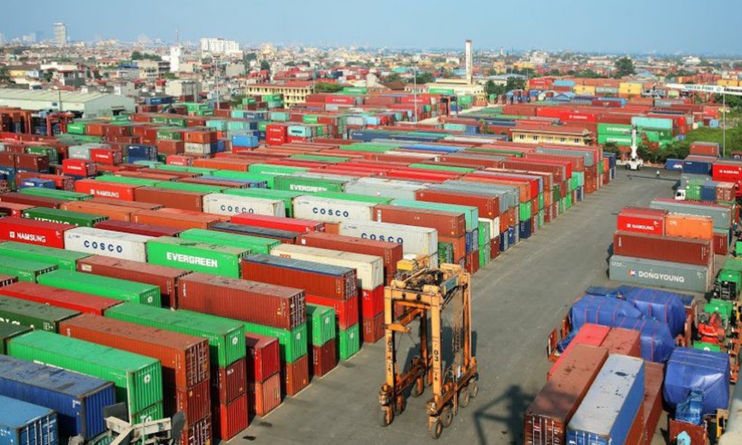 Covid khiến vận tải biển thiếu container rỗng gây gián đoạn chuỗi cung ứng.