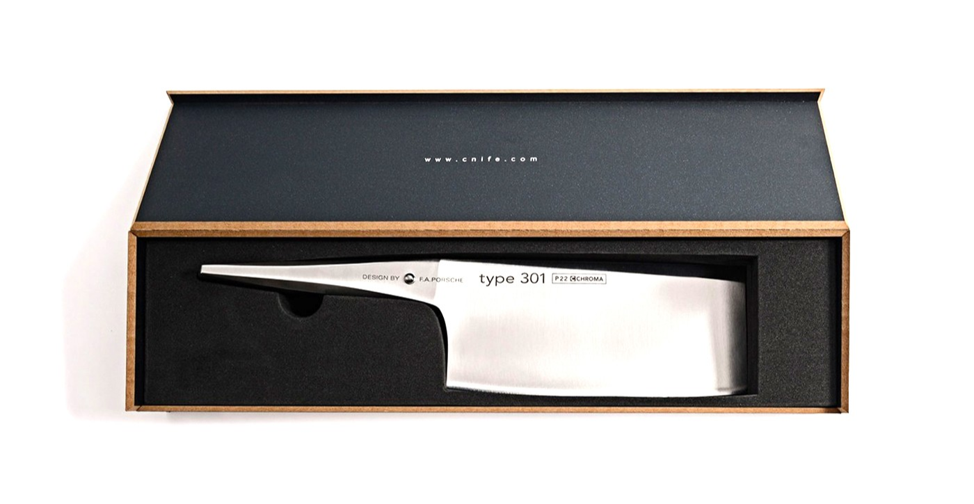 Dao th&aacute;i thịt của Porsche c&oacute; gi&aacute; 240 USD v&agrave; hết h&agrave;ng trong nh&aacute;y mắt.