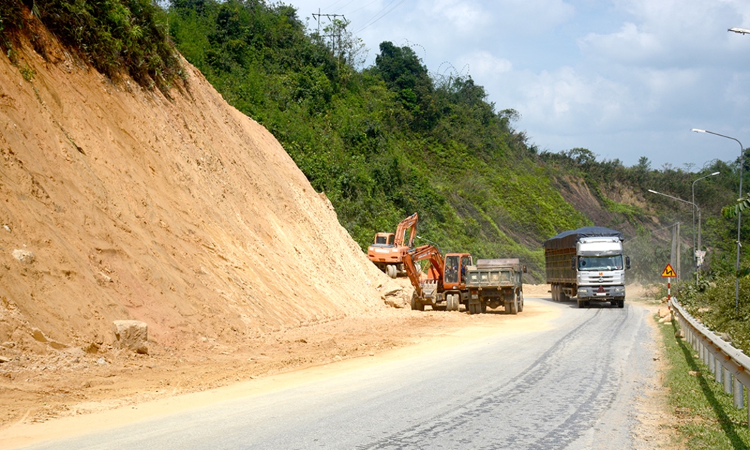 Quốc lộ 4B từ Km18 - Km80 qua Lạng Sơn xuống cấp, cần sớm nâng cấp (ảnh minh hoạ).