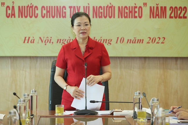 Phó Chủ tịch Uỷ ban Trung ương Mặt trận Tổ quốc Việt Nam Trương Thị Ngọc Ánh thông tin về chương trình. Ảnh - Quang Vinh. 