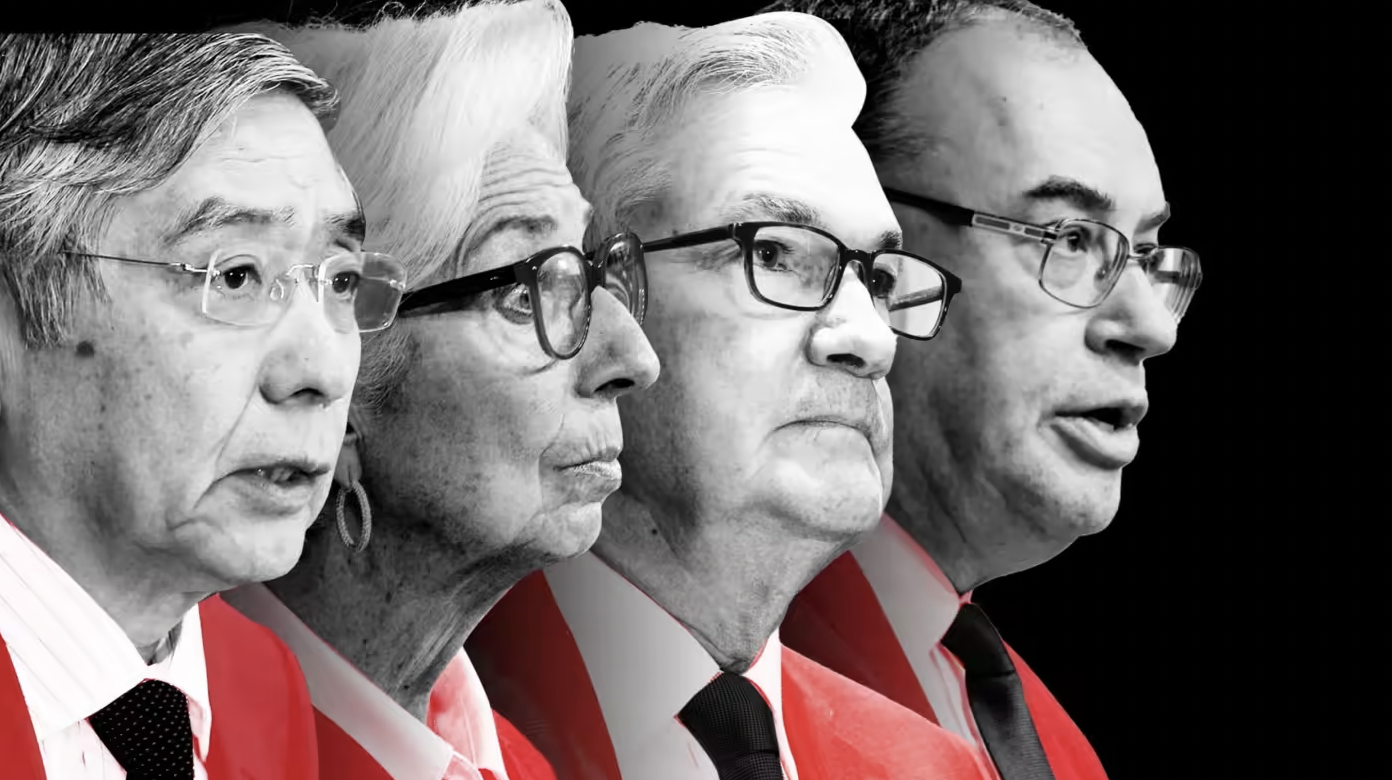 Các nhà lãnh đạo ngân hàng trung ương. Từ trái qua: Thống đốc Ngân hàng Trung ương Nhật Bản (BOJ) Haruhiko Kuroda; Chủ tịch Ngân hàng Trung ương châu Âu (ECB) Christine Lagarde; Chủ tịch Cục Dự trữ Liên bang Mỹ (Fed) Jerome Powell; và Thống đốc Ngân hàng Trung ương Anh (BOE) Andrew Bailey - Hình: Financial Times.