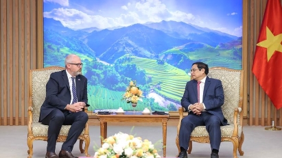 PM receives Australian Assistant Minister for Trade and Manufacturing