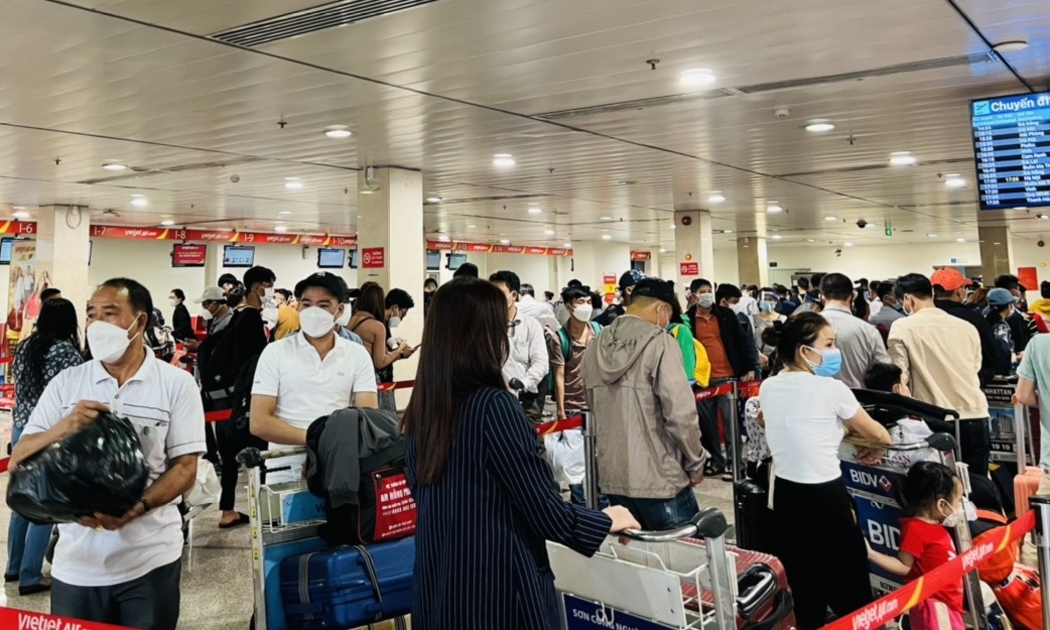 Lượng khách nội địa tăng trưởng tốt nhưng khách quốc tế vẫn hạn chế, nên hàng không gặp khó