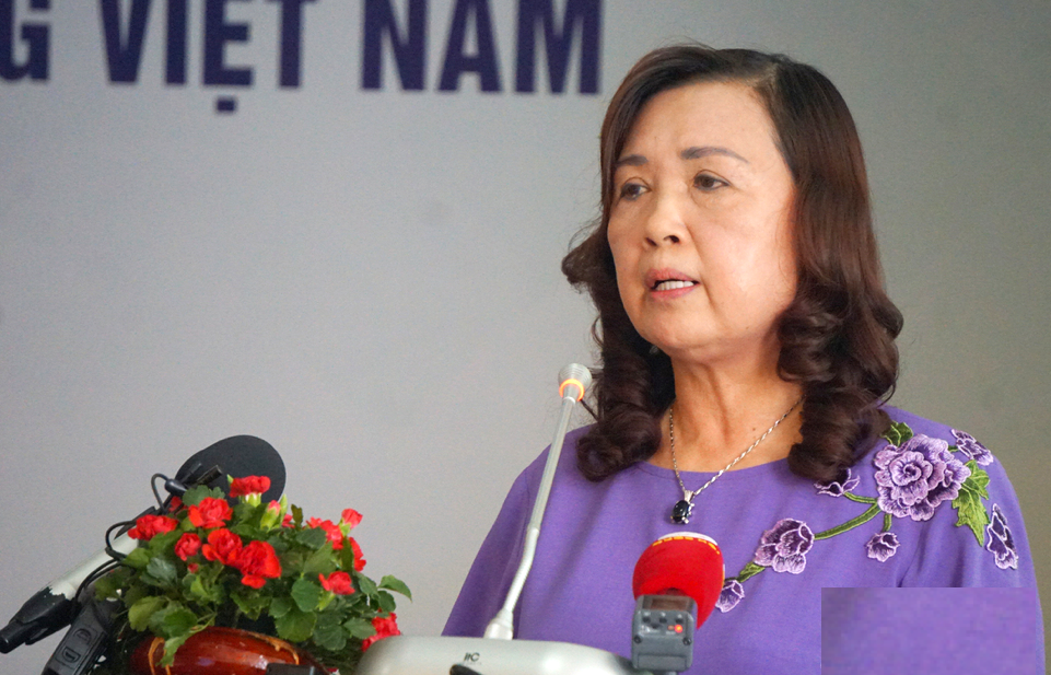 Bà Vũ Thị Hậu, Chủ tịch Hiệp hội Các nhà bán lẻ Việt Nam, đề xuất cần xử lý hình sự đối với các vi phạm về vệ sinh an toàn thực phẩm gây ảnh hướng đến sức khoẻ cộng đồng - Ảnh: NT.