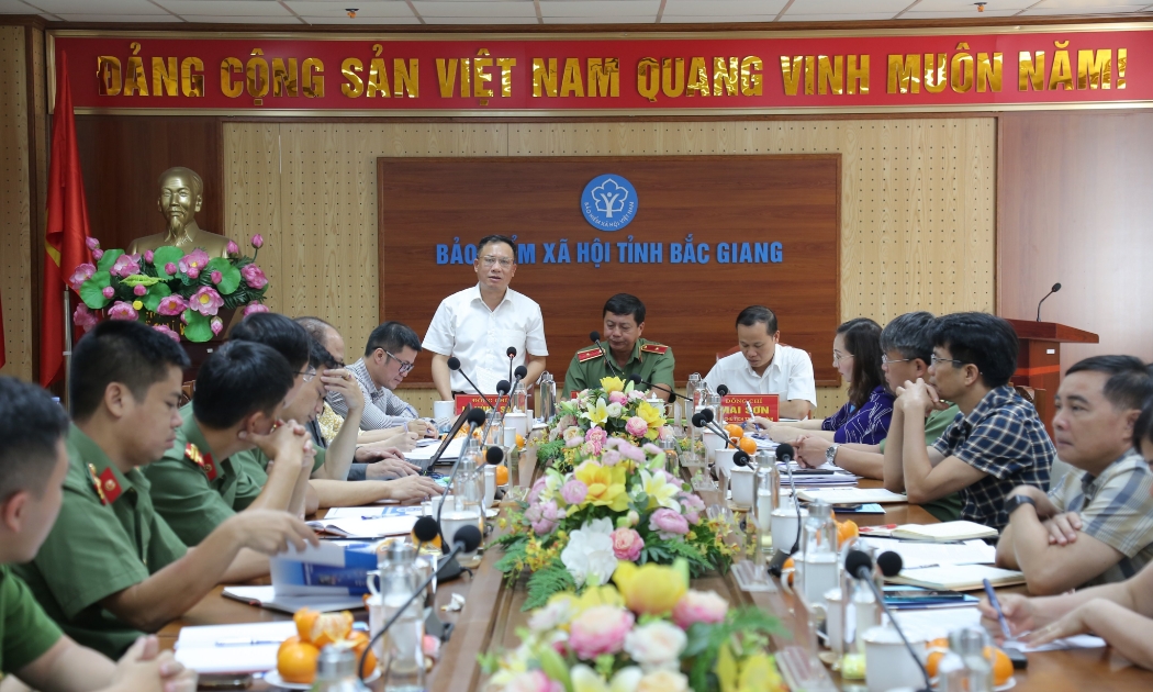 Đoàn công tác của Bộ Công an và Bảo hiểm xã hội Việt Nam làm việc với Bảo hiểm xã hội Bắc Giang. Ảnh - Bảo hiểm xã hội Việt Nam.