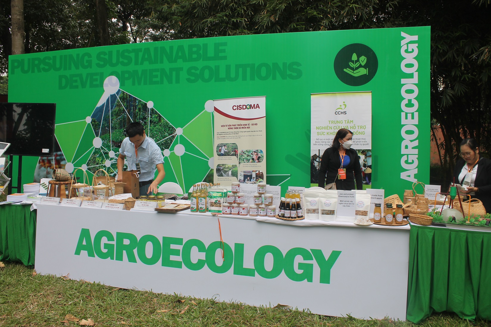 Từ các dự án hỗ trợ phát triển, nhiều nông sản đã được thị trường đón nhận.