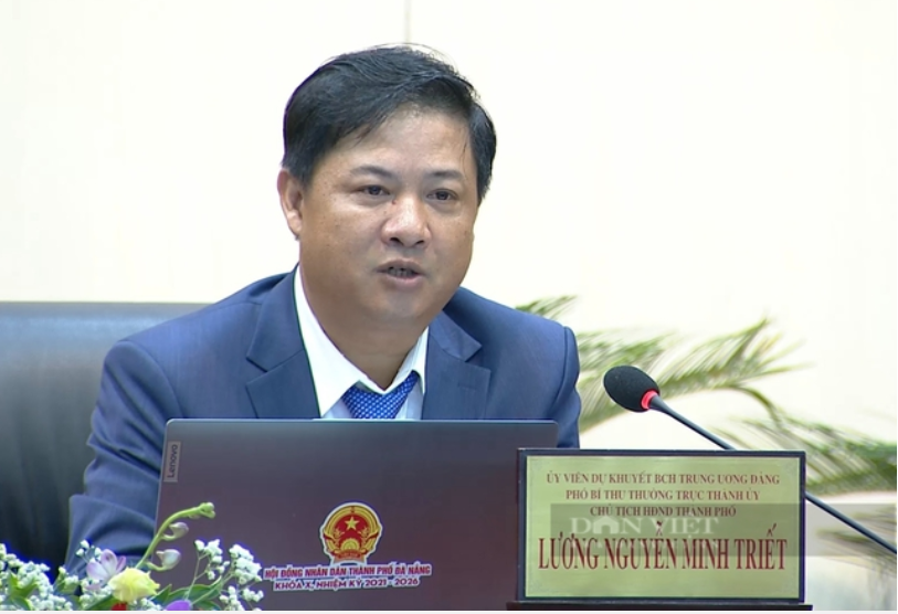 Chủ tịch HĐND TP. Đà Nẵng Lương Nguyễn Minh Triết phát biểu khai mạc Kỳ họp thứ 8, HĐND TP. Đà Nẵng khóa X.