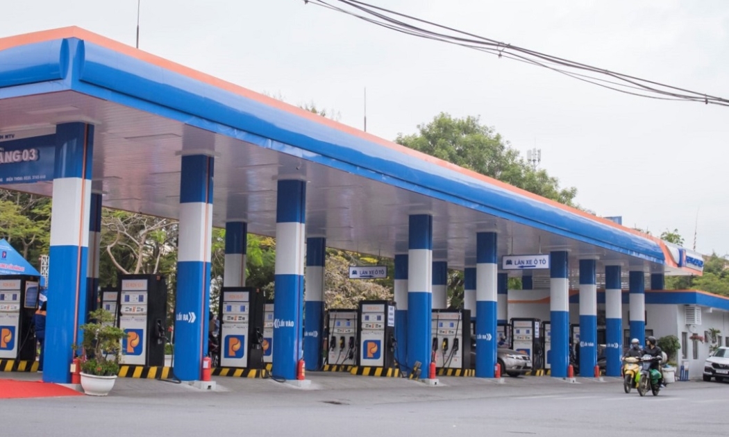 Thời gian gần đây, một số doanh nghiệp bán lẻ xăng dầu đóng cửa hoặc tạm ngừng kinh doanh do thua lỗ.