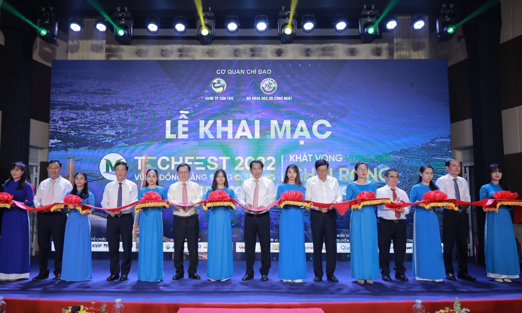 Khai mạc TECHFEST Mekong 2022 với chủ đề “Khát vọng vùng đất Chín Rồng” tại TP.Cần Thơ sáng 19/10. 