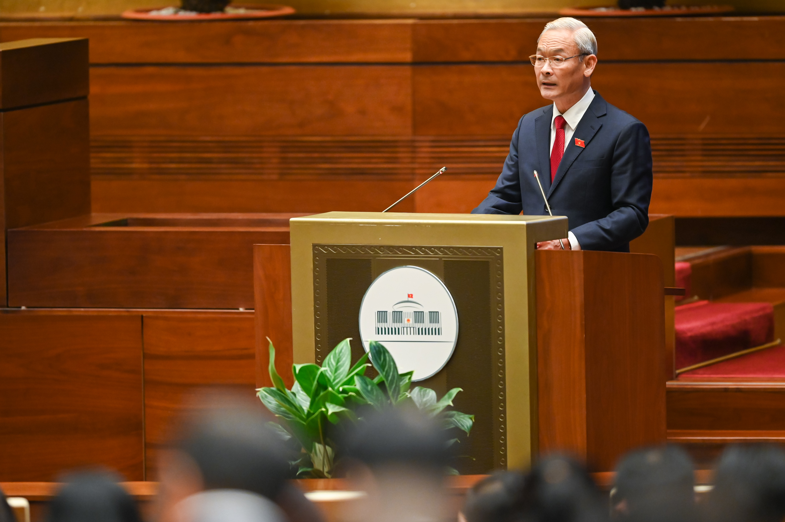 Chủ nhiệm Ủy ban T&agrave;i ch&iacute;nh, Ng&acirc;n s&aacute;ch tr&igrave;nh b&agrave;y b&aacute;o c&aacute;o thẩm tra - Ảnh: Quochoi.vn.