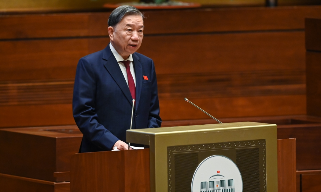  Bộ trưởng Bộ Công an Tô Lâm trình bày dự thảo Nghị quyết về thí điểm cấp quyền lựa chọn sử dụng biển số ô tô thông qua đấu giá