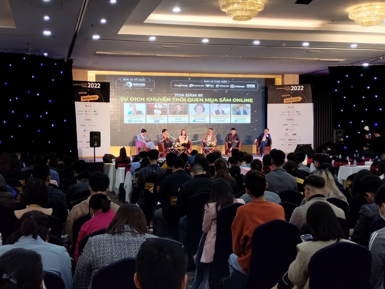 Nhiều xu hướng ti&ecirc;u d&ugrave;ng mới, k&ecirc;nh tiếp thị mới xuất hiện